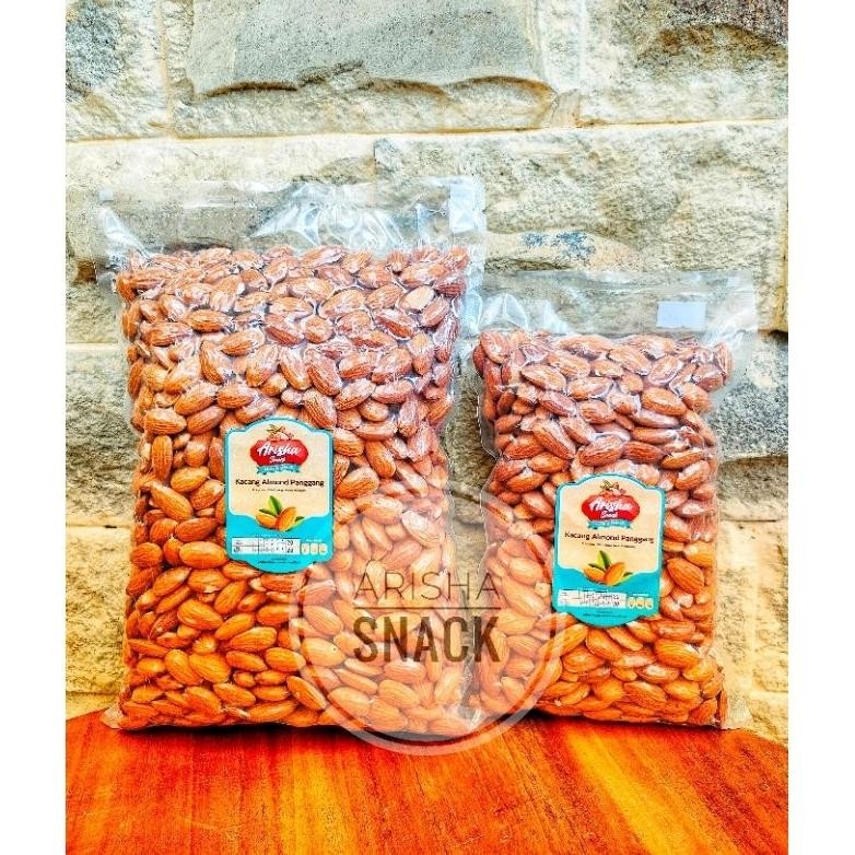 

Kacang Almond Panggang Premium 500 gram / Roasted Almond Nugi