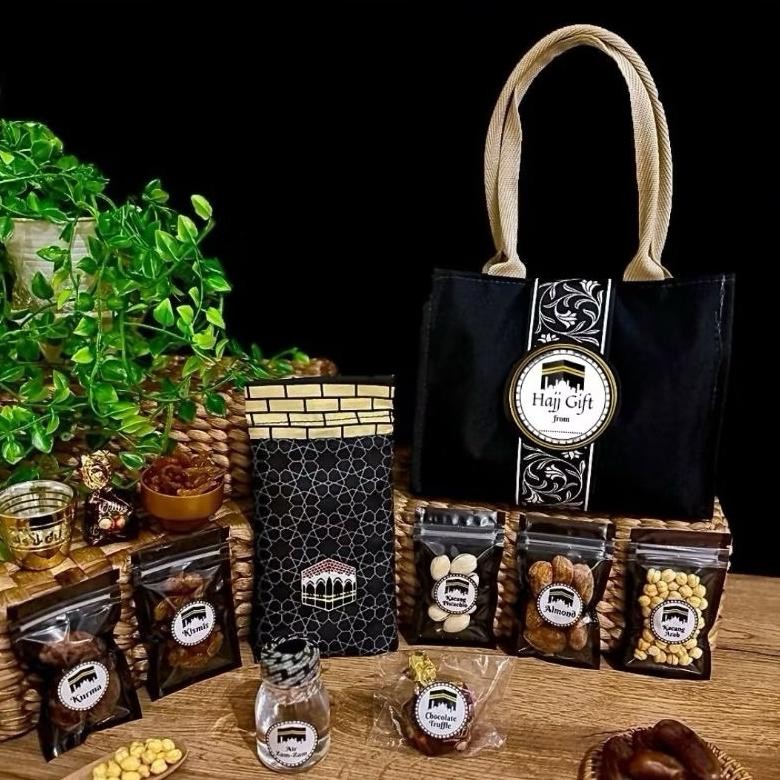 

Oleh Oleh Haji Paket Grosir Souvenir Umroh 10 Tas Premium Hampers Hajj Gift Souvenir Unik Arab Saudi