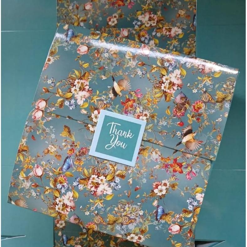 

Cakebox 22*22*10cm Tosca @10pcs Nugi