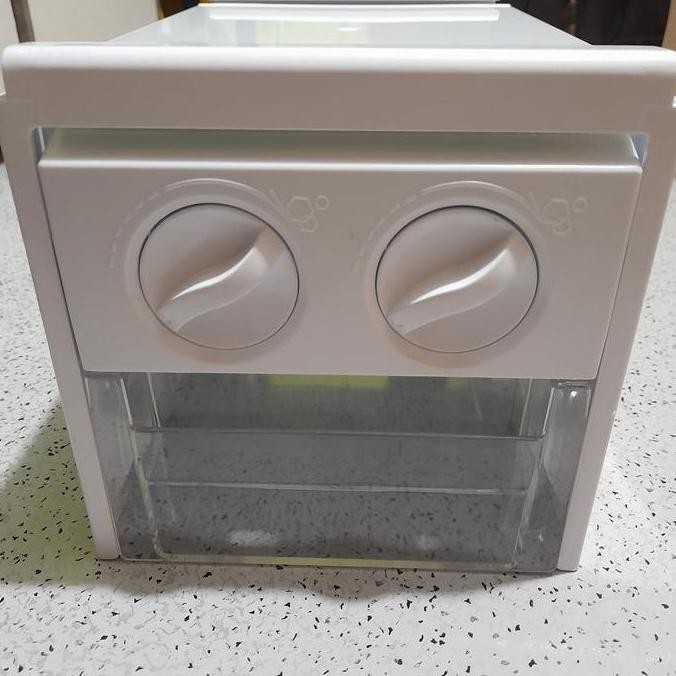 Ice Twist Maker tempat Pembuat es batu untuk Kulkas Temapat ES