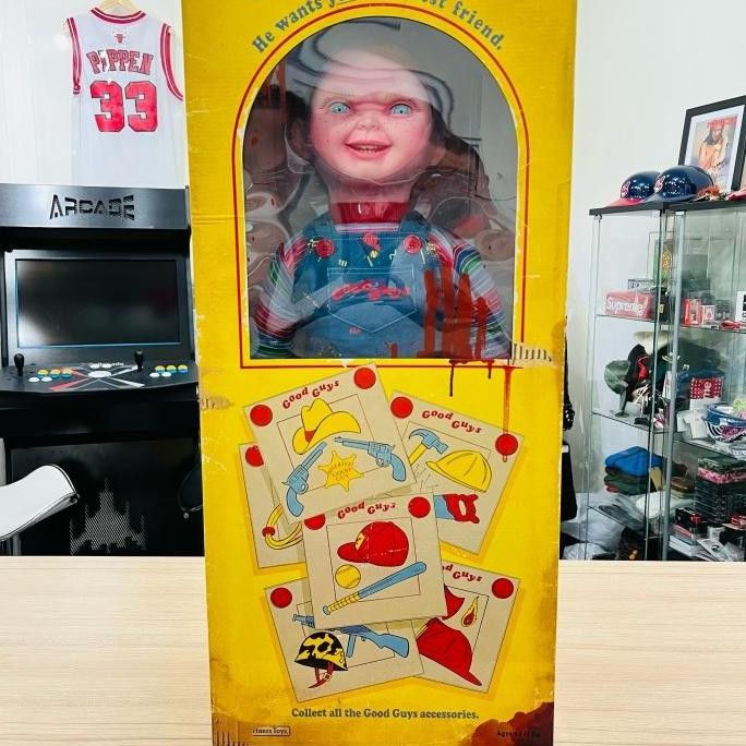 TRICK OR TREAT GOOD GUYS DOLL ULTIMATE CHUCKY DOLL SIZE AUTHENTIC
