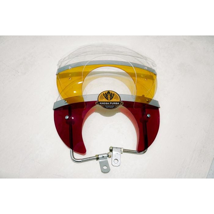 VISOR HONDA C70 / WINDSHIELD HONDA C70 *