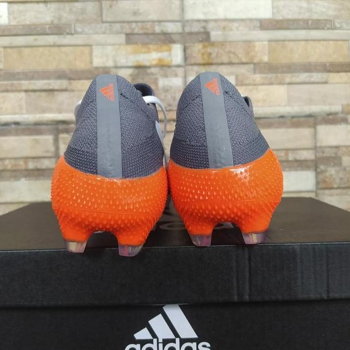 Sepatu Bola Adidas Predator Freak.1 White Red Fg soccer Terlaris