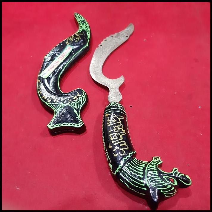 Barang Antik Kujang Kuning Warangka Hijau Lafat