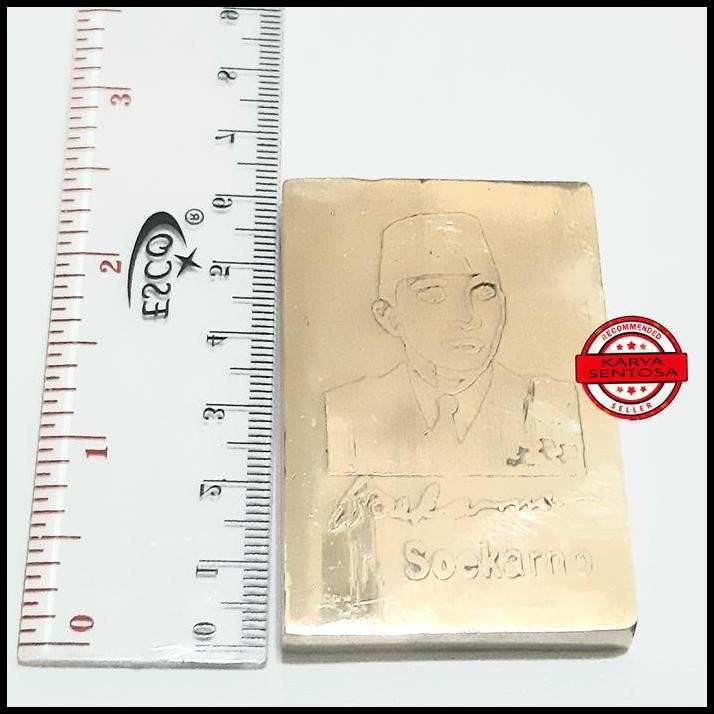 Replika Emas Batangan Lm Sukarno Ukuran 500 Gram