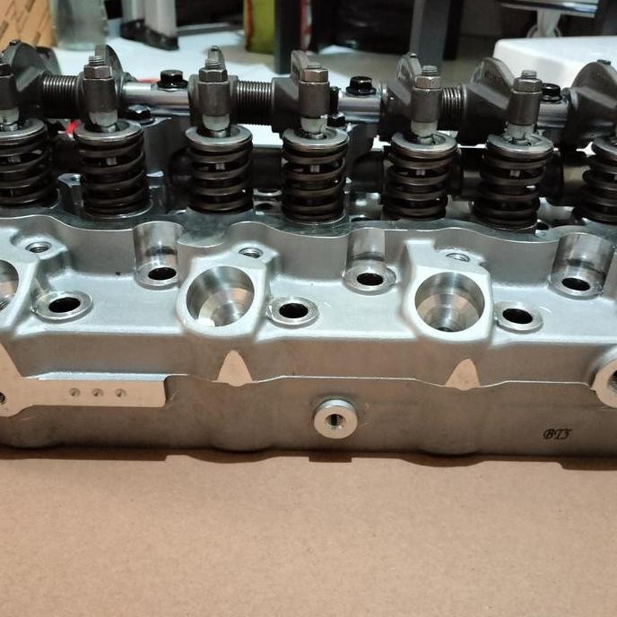 Cylinder Head / Silinder Head Mitsubishi L300 Diesel Assy