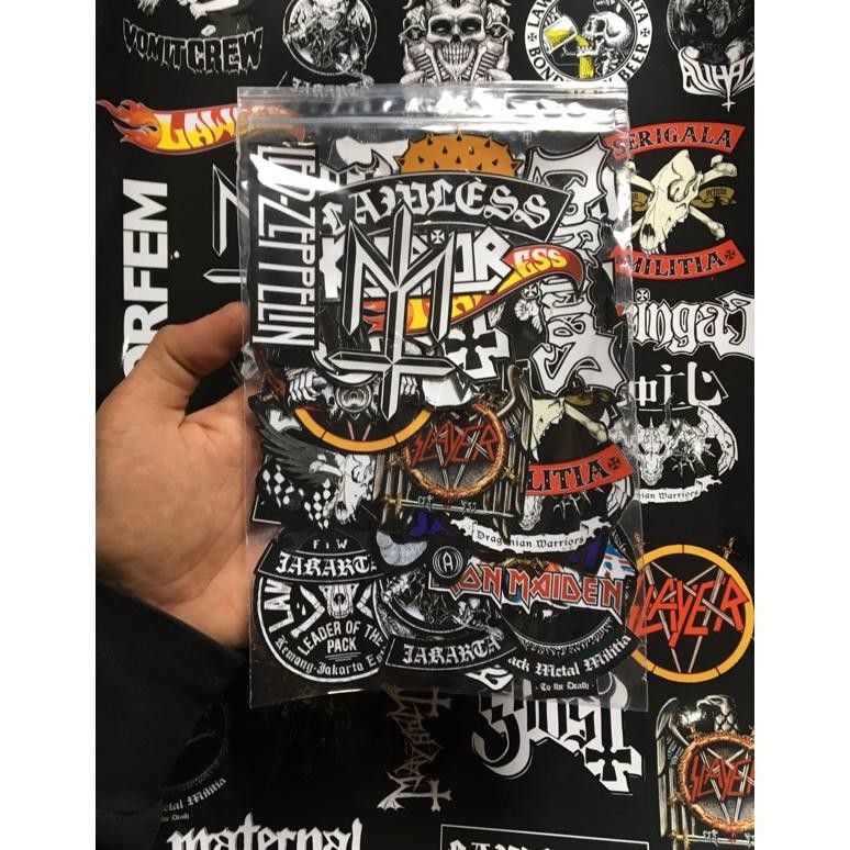 

Cod (Vol I) 32Pcs Stickerpack Laptop Stiker Band Musik Seringai Lawless Maternal Blacksabbath Dw-45