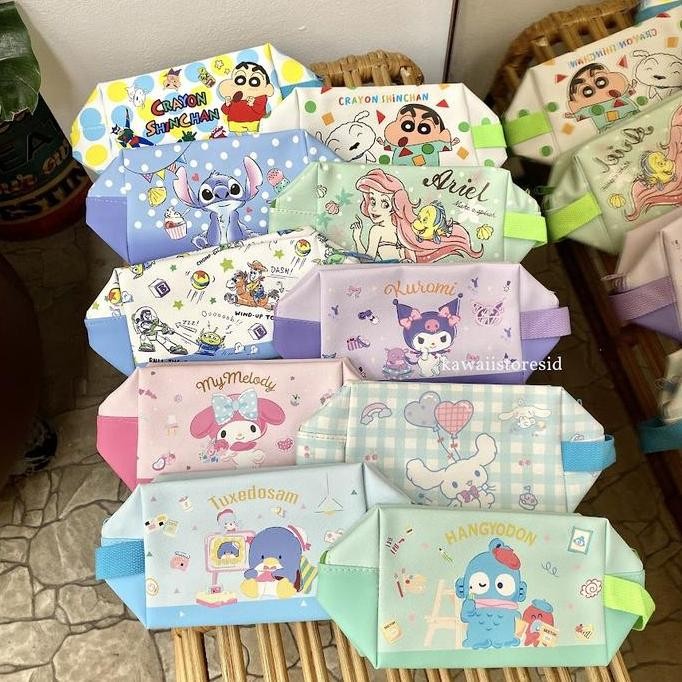 

TERBARU - Pouch Handle Tempat Pensil Make Up Serbaa Sinchan Toy Story Sanrio Kuromi My Melody Cinamoroll Hangyodon Princess Ariel Stitch Hadiah Kado Gift