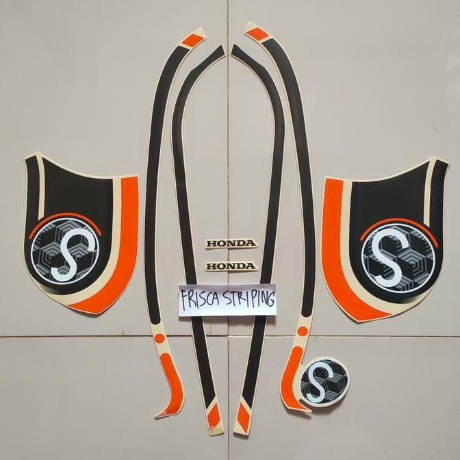 BEST STRIPING STIKER SCOOPY FASHION 2020 2021 PUTIH CREAM
