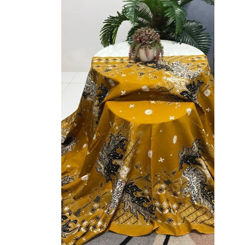 Batik Cap sragen / Batik Solo / Batik sragen / batik madu / batik tulis / batik sogan / batik sarimb