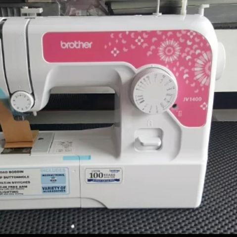 

Mesin Jahit Merk Brother Jv 1400