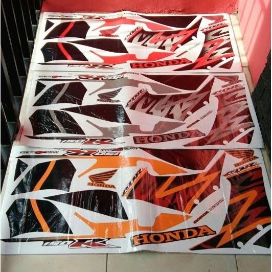 Striping Cbr 150 old 2005