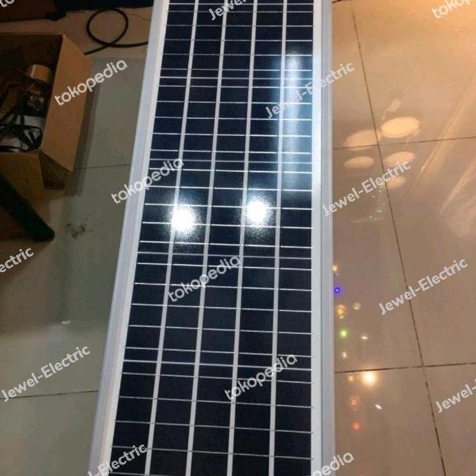 Lm Lampu Led Pju Solar Panel 300 Watt/ Pju Street Light 300 Watt Putih
