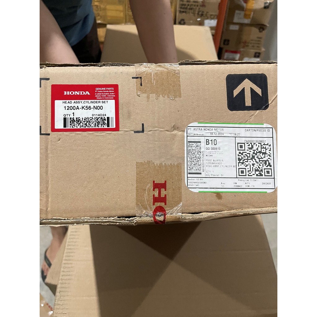 1200A K56 N00 Head Assy Cylinder Set – Sonic 150 & New CBR 150R