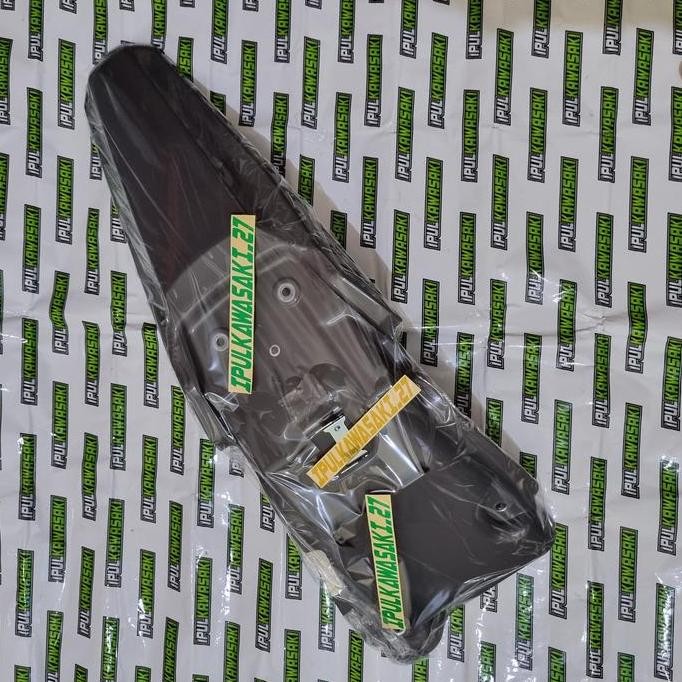 buntut belakang spakbor belakang klx140 klx 140 grey orinal