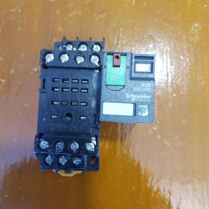 Schneider Electric Relay Rxm4Ab2P7 230Vac Plus Socket Ready