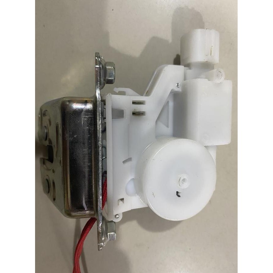 NEW Door lock pintu bagasi all new rush terios 2018