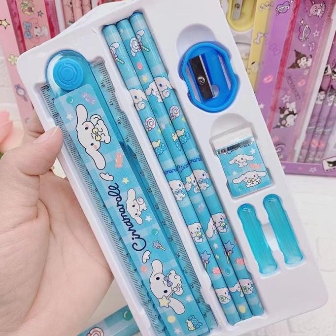 

Set Alat Tulis 8 In 1 Motif Sanrio / Set Pensil 8Pcs Motif Cinnamorol