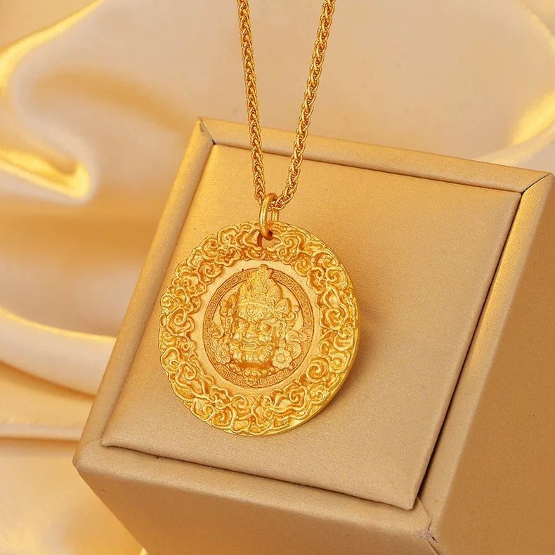 Kalung Rantai Tulang Selangka dengan Liontin Tali Kepang Berukir Berlapis Emas