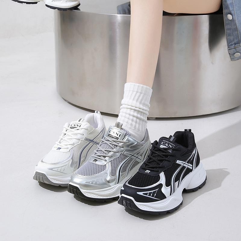 Uw Cani Cani Winter Sepatu Sneakers Wanita Trendy Fashion Korean Shoes 9256