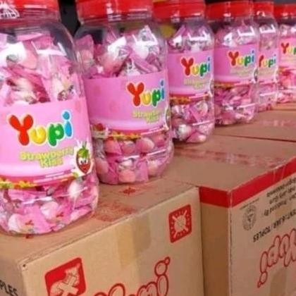 

(Allthebest) Yupi Strawberry Kiss (Toples) - 300 gram