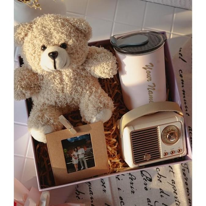 

Ready Giftbox Kado Birthday Cewek - Hampers Ulang Tahun Sandy