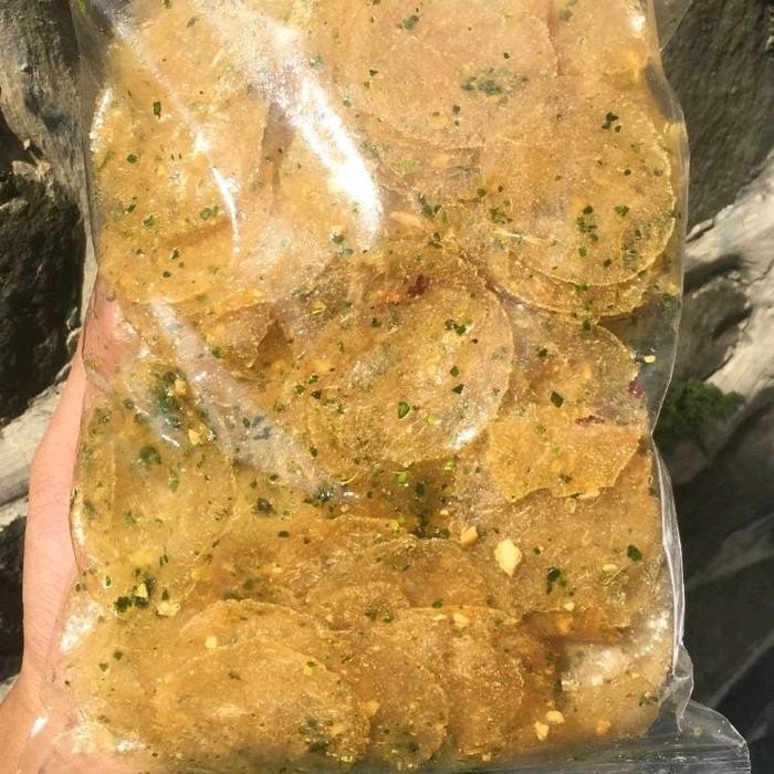 

CCF Keripik Kaca Pedas Daun Jeruk Jago Ngemil Keripik Kaca Original Daun Jeruk Varian 500gr Camilan Keripik Camilan Viral Kripca Snack Food