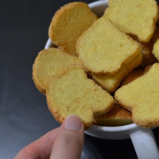 

Bagelen Butter Sisir 250gr Roti Kering Renyah Lembut Stok Terbatas