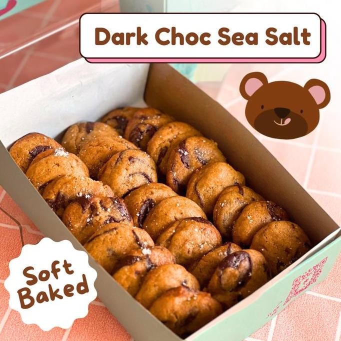 

Dark Chocolate Sea Salt Cookies - Soft Baked Cookies Premium Stok Terbatas