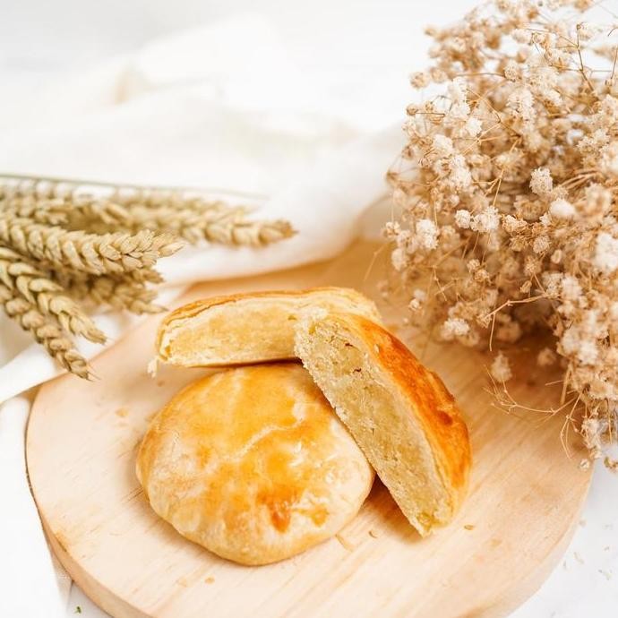 

Pia Bogor De Paris Keju Cheese - Oleh-Oleh Bogor Lebih Enak dari Bakpia Jogja Stok Terbatas