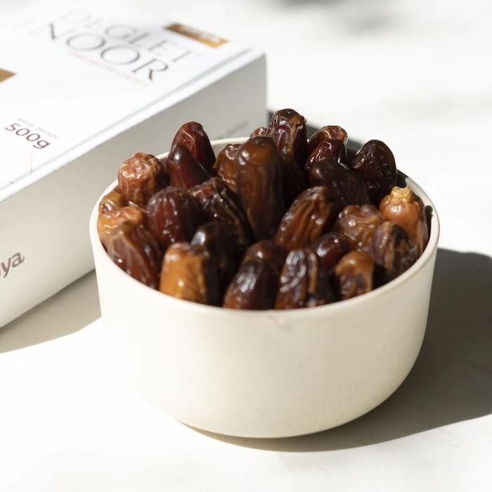 

Rps Kurma Tunisia Madu 500 Gram Safiya Tunisia Tanpa Tangkai Snack