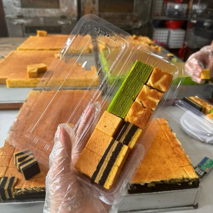 

IX Kue lapis pinggiran cemilan enak