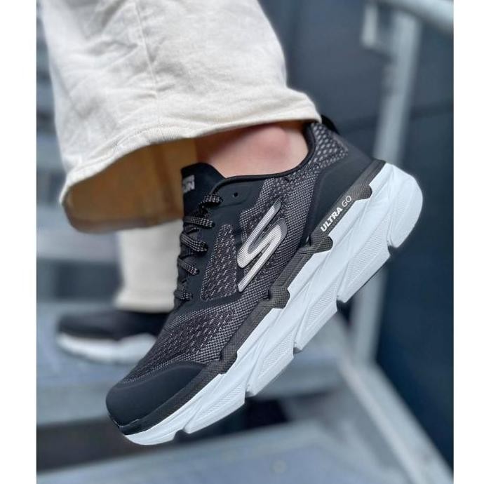 Promo Sepatu Skechers GO RUN MAX CUSHIONING Original Sepatu Lari Pria COD