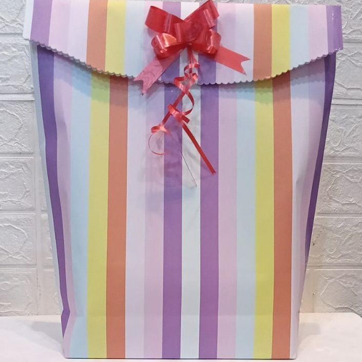 

16 Pcs Besar Kertas Bungkus Kado N Free Pita