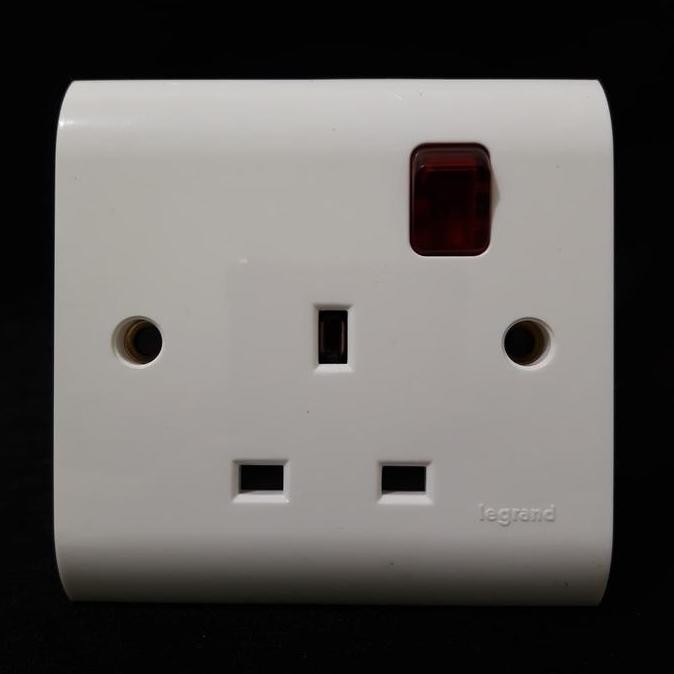 Stop Kontak AC Kaki 3 +(Switch ON/OFF) Legrand