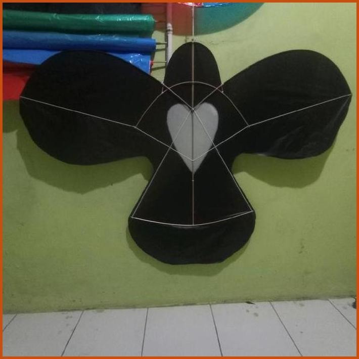 LAYANGAN BURUNG SAMPUL PLASTIK, SUDAH TALI KAMA