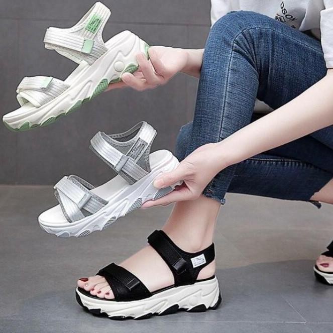 Sandal Wanita Model Skechers, Sandal Gunung Wanita tebal 5 Cm