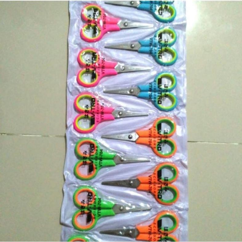 

New Arrival Gunting Renteng Warna Isi 12Pcs New Arrival