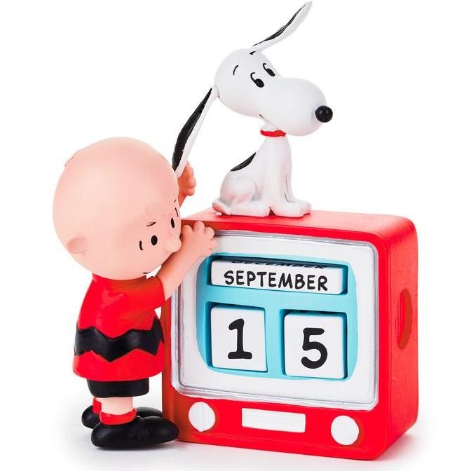 

NEW HALLMARK - GIFT- CHARLIE BROWN AND SNOOPY - TV SET PERPETUAL CALENDAR