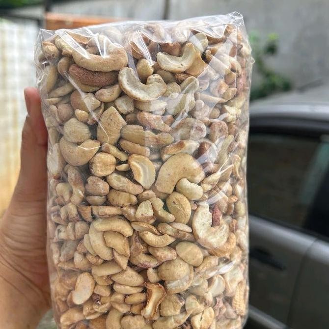 

JH8 kacang mede patahan Sulawesi Grade PMS Mentah 1 kg cocok untuk sambel Kue dll tolong baca deskripsian