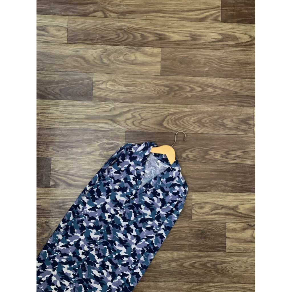 Kemeja GU UNIQLO Branded Camo Long Sleeve