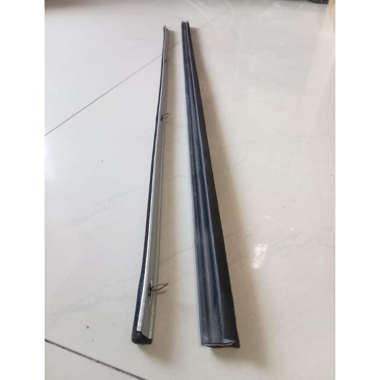 Karet Kaca Lis Pintu/weather strip Futura/T120SS/ Carry Extra AST