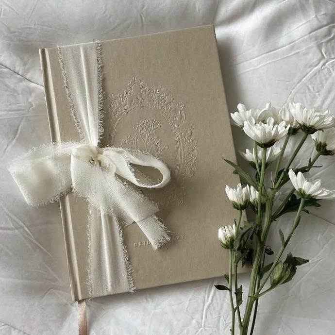 

Wedding Planner / Buku Nikah / Buku Jurnal / Journal Book / Journal Book Aesthetic / Bridal Diary Co