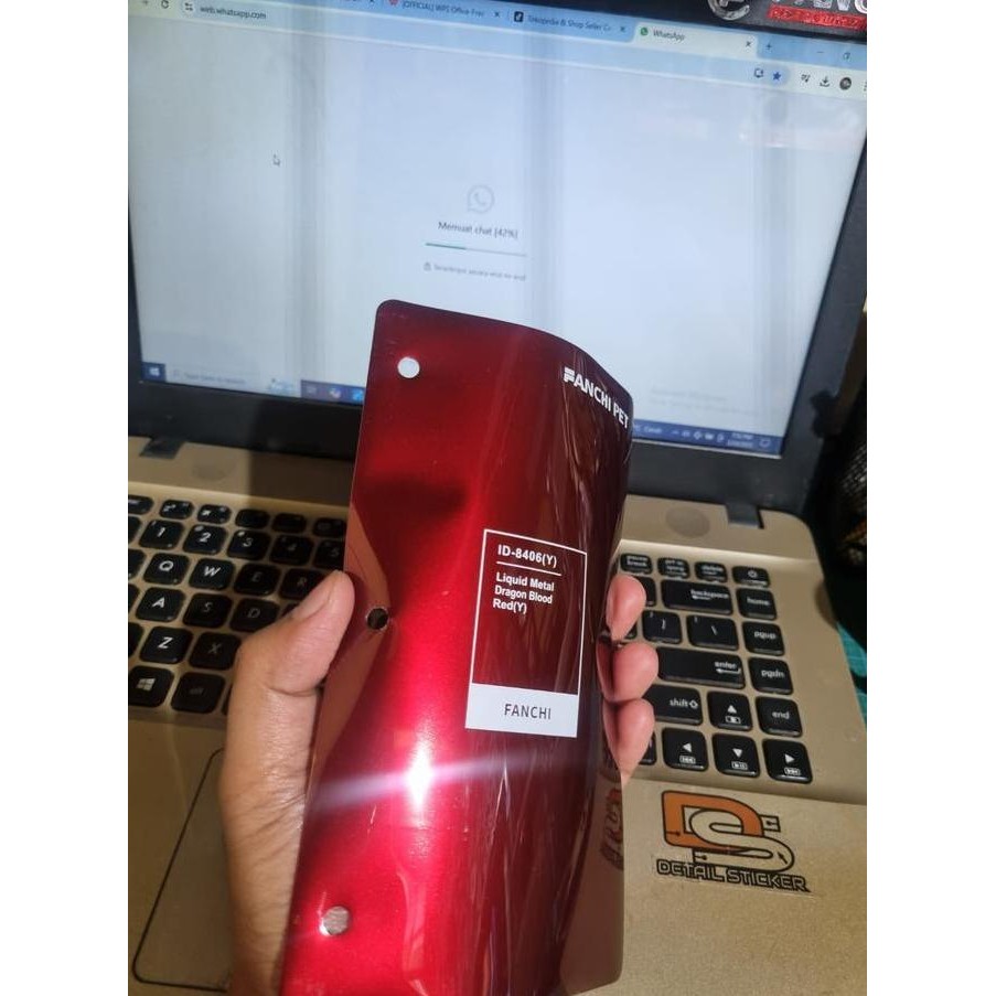 

50CM Sticker FANCHI ID-8406 Y Liquid Dragon Blood Red PET per 50CM