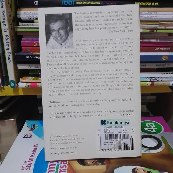 Istanbul: Memories And The City - Orhan Pamuk