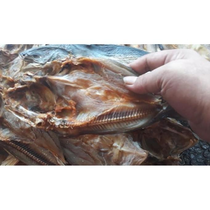 

Ikan Asin Duri / Baung 1 Kg Cap Toke Bagan Siapi Api