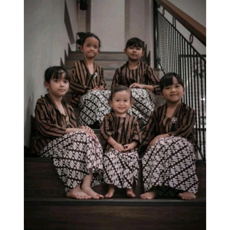 Baju Lurik Anak Perempuan / Kebaya Lurik Anak + Rok Batik Anak  / Baju Adat Anak Perempuan / Baju Ja