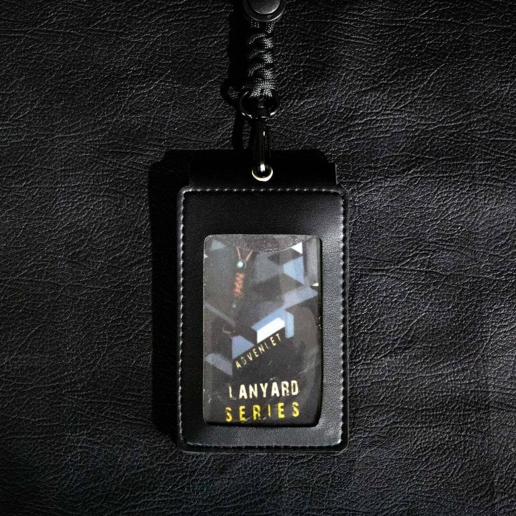 

yui-7 TR21 Lanyard Name Tag ID Card Holder Gantungan Nama Kulit Magnet 2 Sisi Tali Paracord Premium Murah Sale