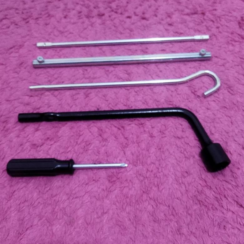 Paket Kunci Roda 21 ( Kunci Roda 21, Handle Dongkrak Set & Obeng) Terlaris