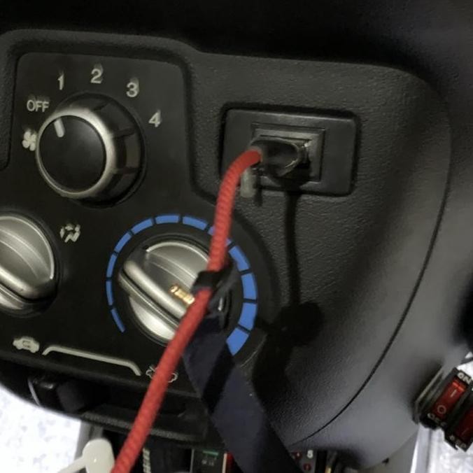 Colokan Usb Untuk Mobil Honda Brio / Jazz /Civic /Accord / Crv / Freed